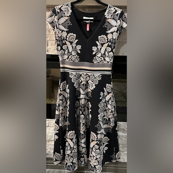 ETT TWA Anthropologie size 6 Soirée Embroidery Sleeveless Midi Dress - Picture 1 of 12